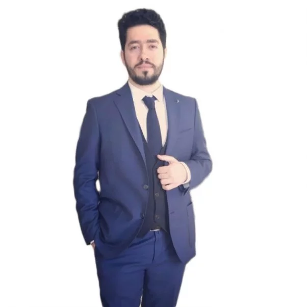 Hasan Yasin Türkyılmaz; Growth hacker, dijital pazarlama ve reklam danışmanı, eğitmen, sosyolog, içerik üreticisi, eticaret danışmanı